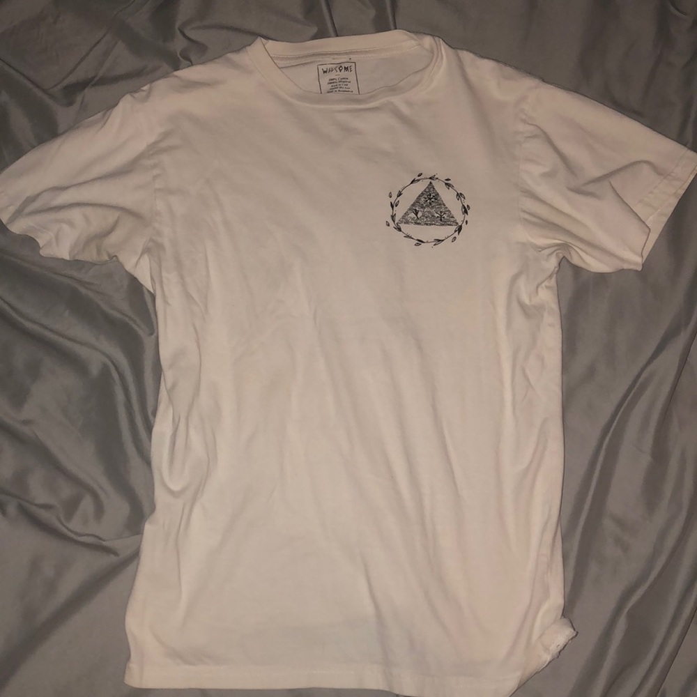 Welcome skateboarding/Zumiez t shirt small